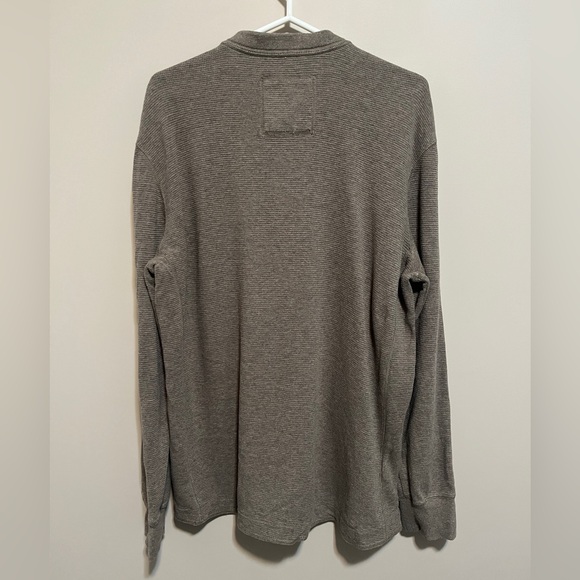 Eddie Bauer Waffle Henley, size XL - Picture 5 of 8